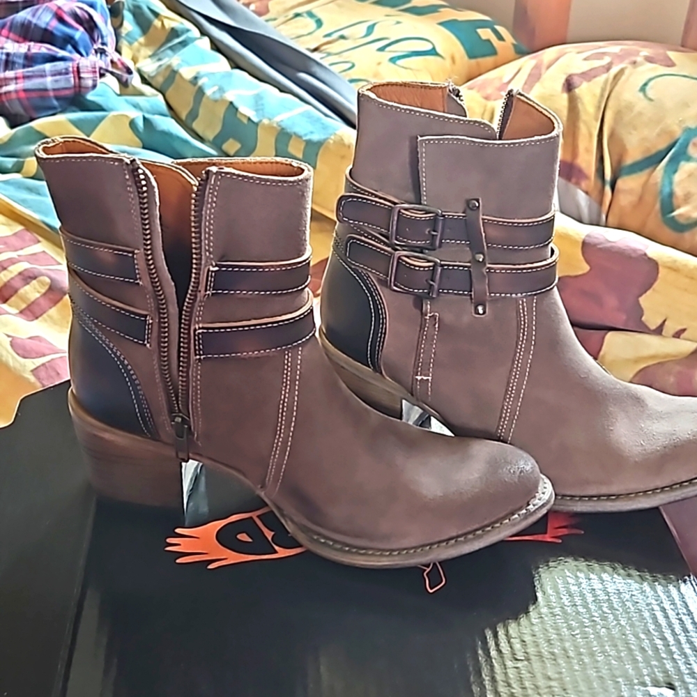 Freebird Shiloh  boots